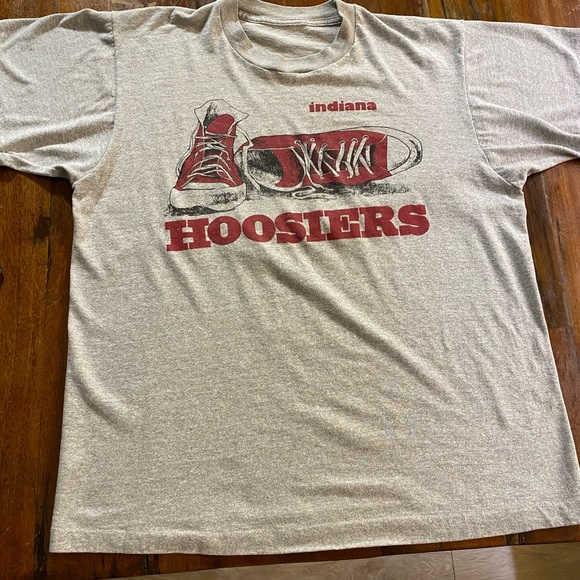 Indiana Hoosiers Graphic T-Shirt Medium - Picture 2 of 5
